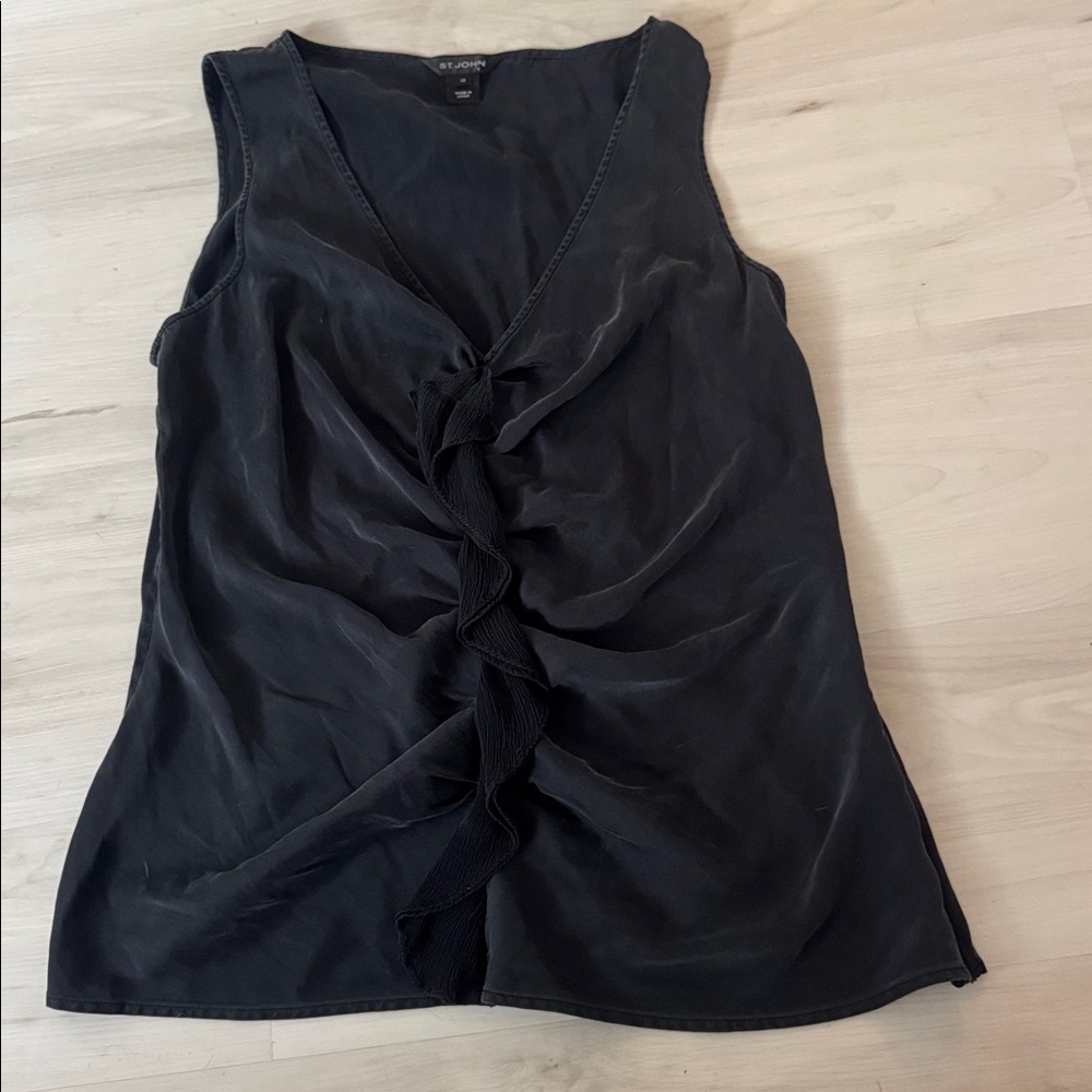 St. John V-Neck Ruched Ruffle Sleeveless Blouse Silk / Spandex Size 12